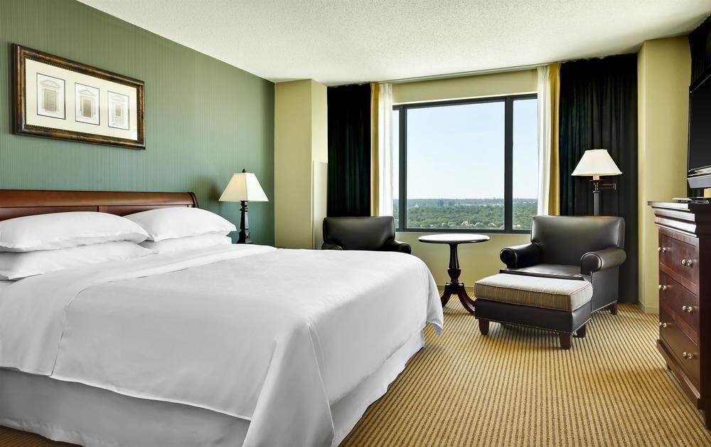 Sheraton Overland Park Hotel At The Convention Center Esterno foto