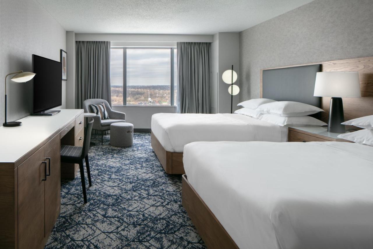 Sheraton Overland Park Hotel At The Convention Center Esterno foto