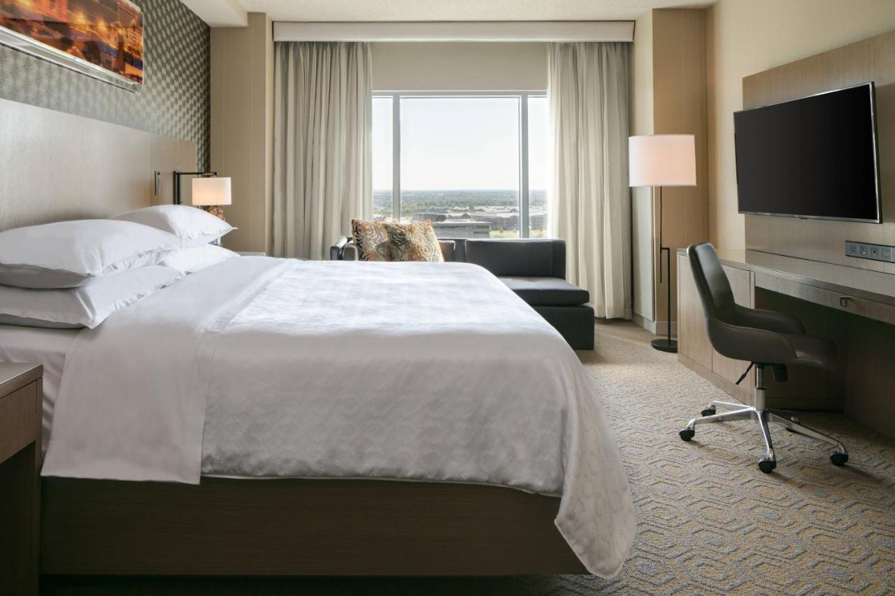 Sheraton Overland Park Hotel At The Convention Center Esterno foto