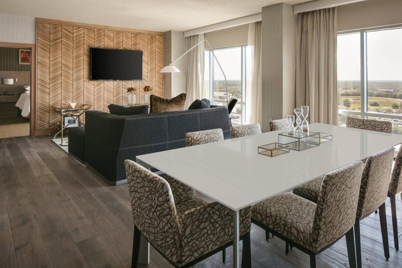 Sheraton Overland Park Hotel At The Convention Center Esterno foto