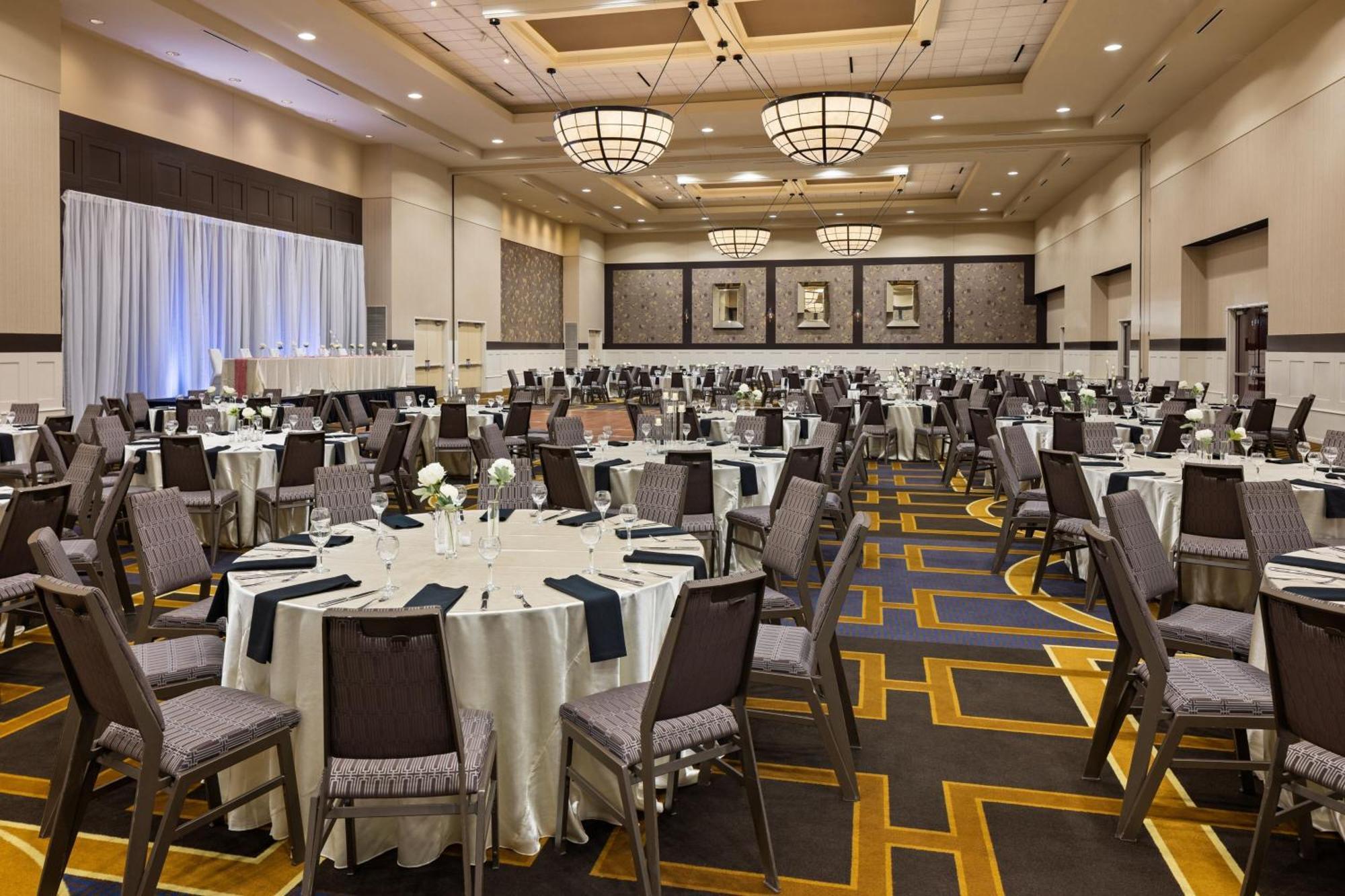 Sheraton Overland Park Hotel At The Convention Center Esterno foto