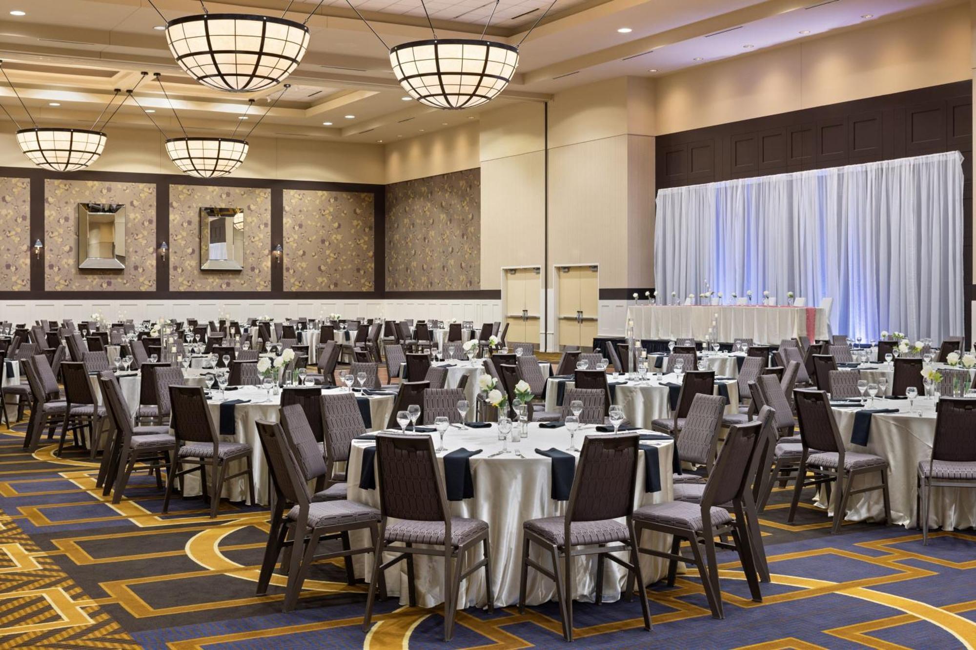 Sheraton Overland Park Hotel At The Convention Center Esterno foto