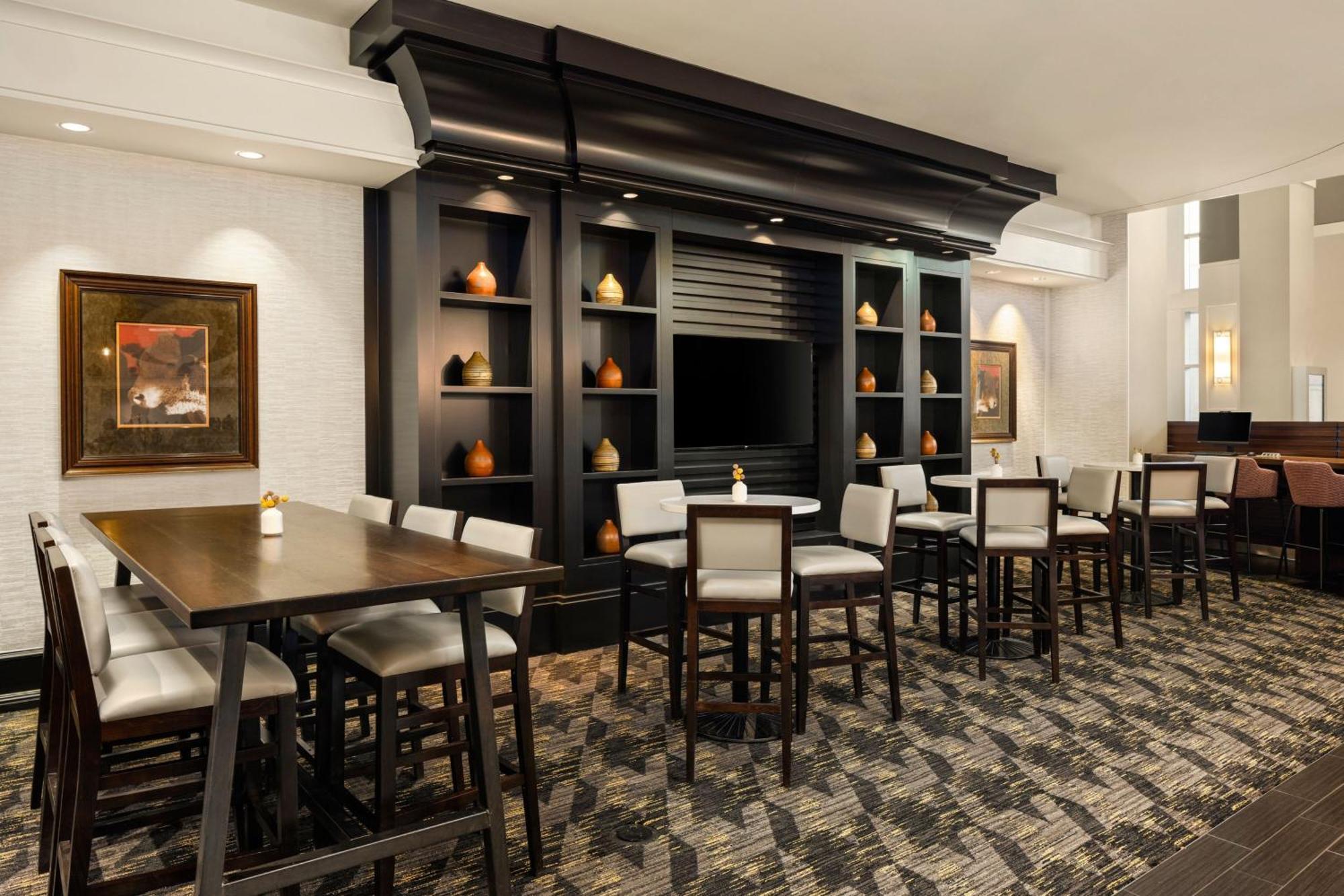 Sheraton Overland Park Hotel At The Convention Center Esterno foto